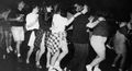 1995-03-17 TMBG Crowd Conga.jpg